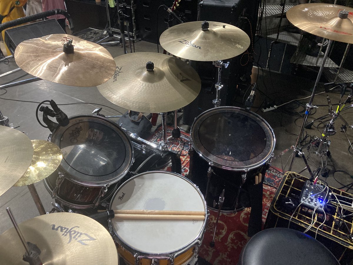 benjo_gori's tweet photo. 本日はこちらでライブしました！！
久々のフルセット！！
仮装とのことだったので昔の自分をやりました！
やっぱ暑いわw https://t.co/lMMyfEfVIC