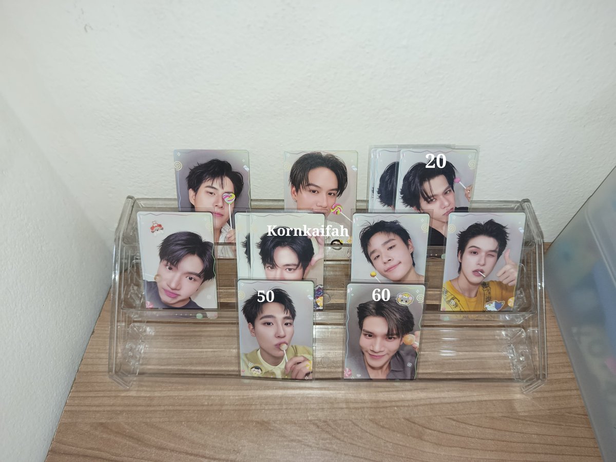 KYating27221's tweet photo. UPDATE ‼️ 

ราคาตามภาพ
ภาพแรก 5.- ทุกใบ
ภาพสอง 10.- ทุกใบ
วินนี่ สตางค์ 15/1
ซี คีน 20/1
สกาย 40
นัท 40

ครบทุกๆ 3 ใบ ลด 5.-
ซื้อการ์ด + ที่รองแก้ว ลด 5.-

🛵📮ค่าจัดส่ง 45.-

#GMMTVFANIVAL2026HappyFamily
#ตลาดนัดgmm #ตลาดนัดgmmtv https://t.co/X5xX30FMwT