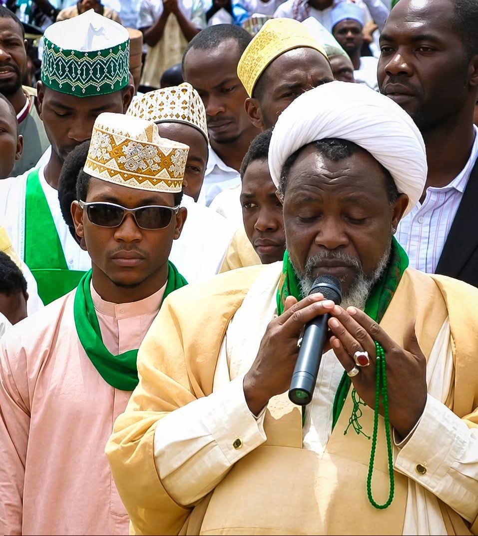 Naummansa's tweet photo. Submit Yourselves to the Cause of Religion!!!

"Be devoted to the cause of Islam, and consider yourselves instruments in the hands of Allah, ready to serve His religion." 
#AhmadforAll #Ahmadweek https://t.co/PIQSVQYg0K