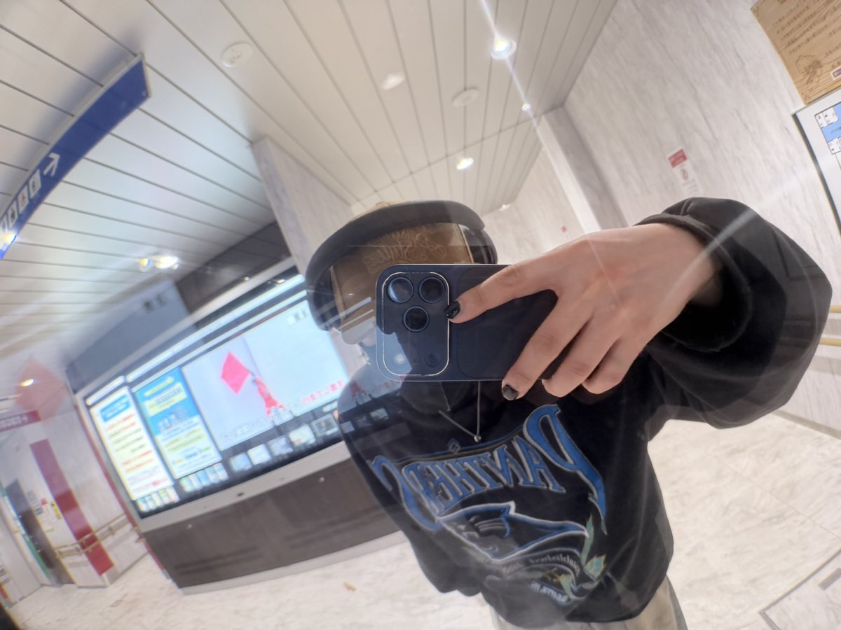 91_kuui's tweet photo. 明日はKu:ui初ミナホ.

その日の音を最大限鳴らします.
Ku:uiを見に来てくれるあなたへ
届くようにやります. 必ず届けます.

- Ku:ui ACT - 
⚫︎ Live House Pangea 19:00〜

準備しておいてくださいね😌 https://t.co/FcrfC1uWuX