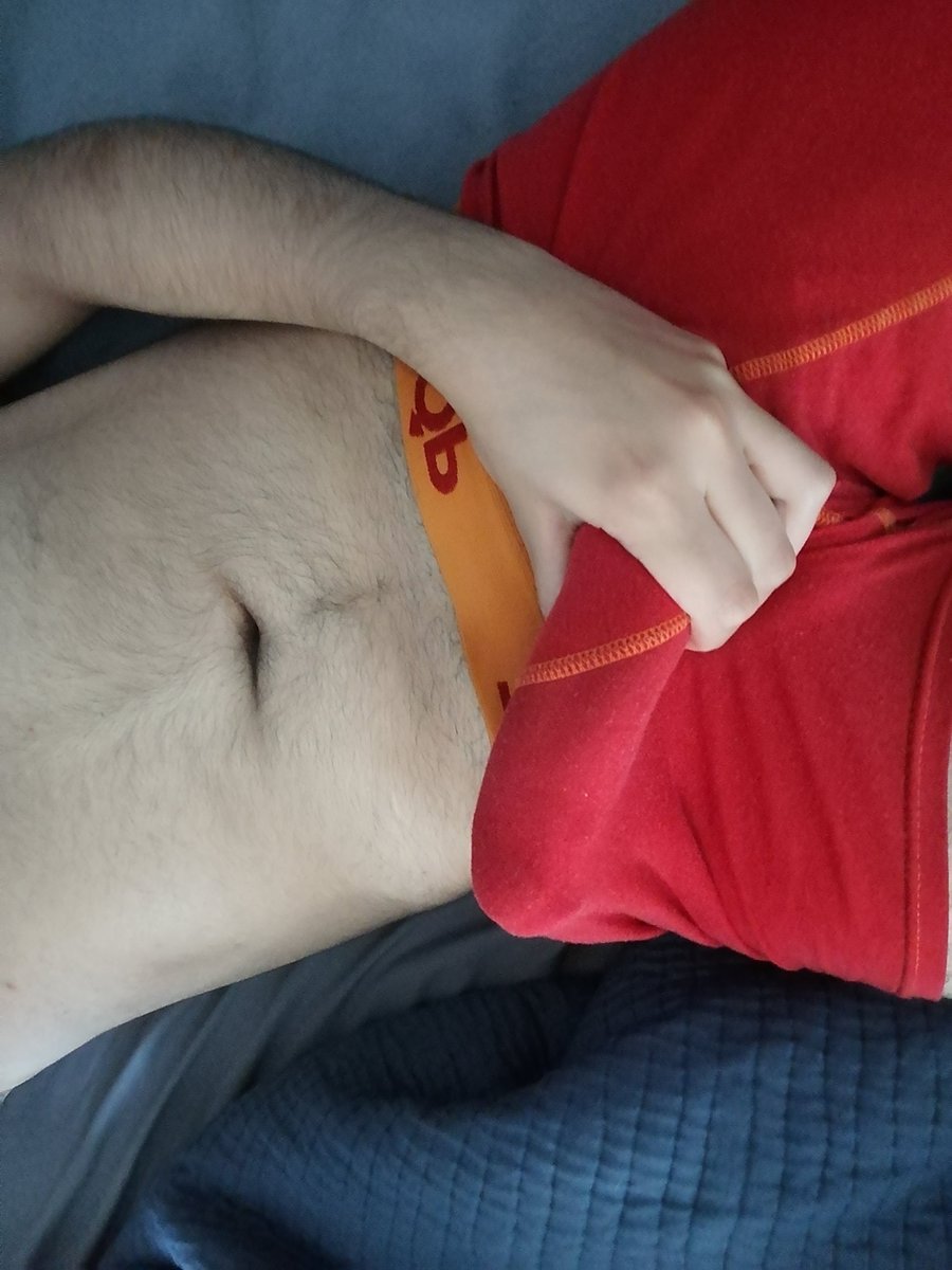 gabozaamb's tweet photo. Después de la salida de ayer me vine a despertar así 🙈

#nsfw.  #nsfwchile.    #chilehot https://t.co/jhW5m157vh