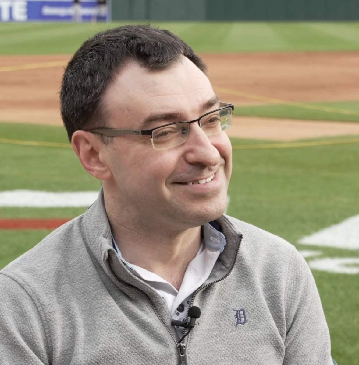 BradGalli's tweet photo. Jason Benetti is here in Arizona, stepping into the Lions radio booth for Dan Miller today. 

Thoughts and prayers to the Miller family, as they mourn the loss of Dan’s wife Cindy. https://t.co/ZHrvUaHwvx