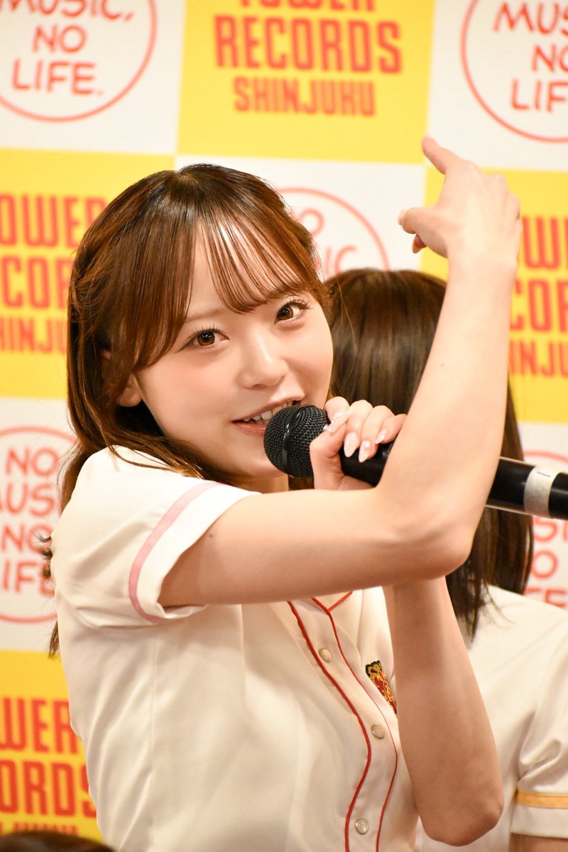 re0n0to's tweet photo. 「📸👀🩷💛」

#田邊果凜 #高橋妃那
#Realromantic
#リアロマ https://t.co/lNELSDGL75