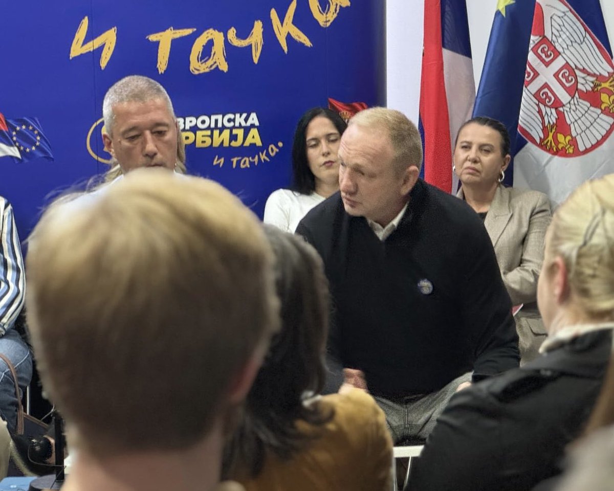 ssp_beograd's tweet photo. Evropska Srbija nam je potrebna da bismo imali zdravstvo u kojem se ne čeka mesecima na pregled, u kojem se pacijenti leče na vreme, a lekari i medicinske sestre poštuju i dostojanstveno plaćaju.

Zdravlje ne sme da bude privilegija bogatih već pravo svakog građanina! https://t.co/vMwzvoVFYJ