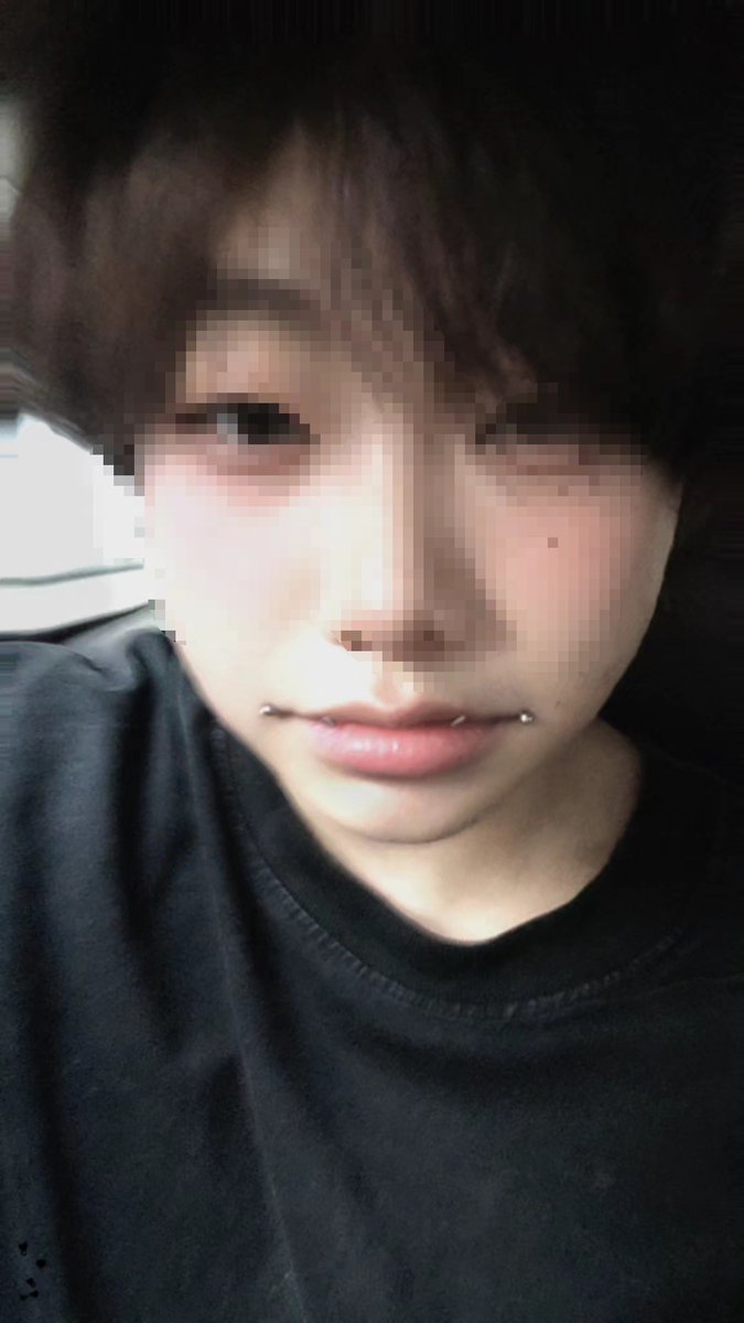 han364846571872's tweet photo. さっき開けたボディピアス
#天使咬
#ボディピアス 
#GB https://t.co/lIoyqTDIB8