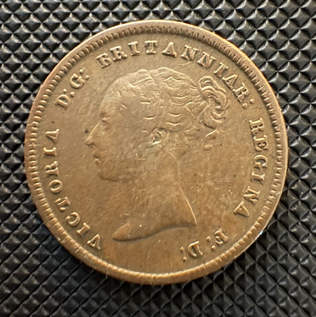 RZCARDSUPPLY's tweet photo. New Coin Listing! 🪙 
1844 Great Britain Half Farthing - E over N Variety - Queen Victoria Young Head https://t.co/iOdJRtg48g #eBay via @eBay  #Numismatics
 #CoinCollecting
 #CoinsForSale
 #SilverCoins
 #GoldCoins 
 #RareCoins
 #WorldCoins
 #CoinCollector
 #PreciousMetals https://t.co/pnBayRO7T5