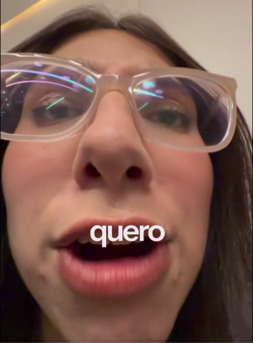 glayzinhooo's tweet photo. as duas coisas mais feias que eu já vi na vida https://t.co/7xxoIGw817