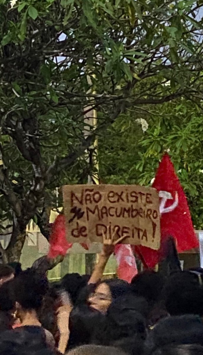 OrixaEncantado's tweet photo. Axé! ✊🏿 https://t.co/16etd0yhaQ