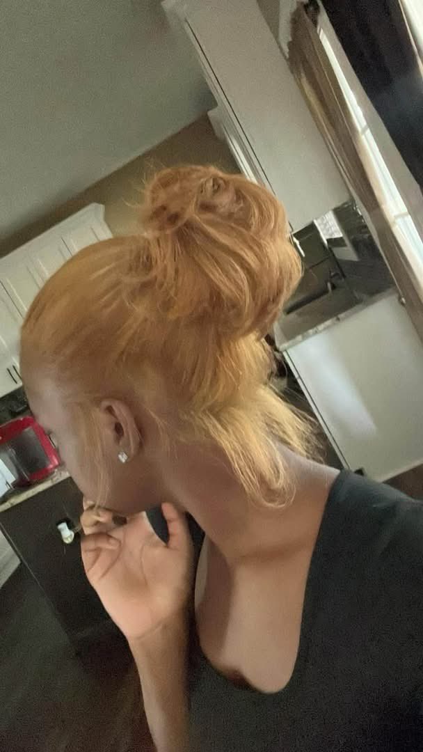 favscorpioooo's tweet photo. honey blonde season 😍🍯 ifykyk https://t.co/bpdC1ZOx76