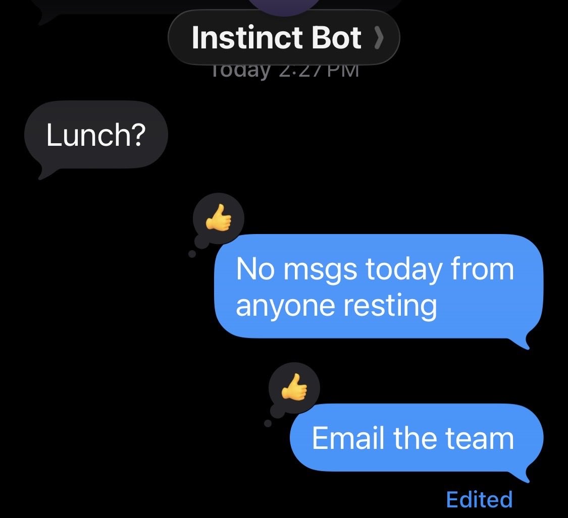 sparklingruby's tweet photo. Me: no messages today. 

Also me: email the team now. https://t.co/oiVIJeDe8E