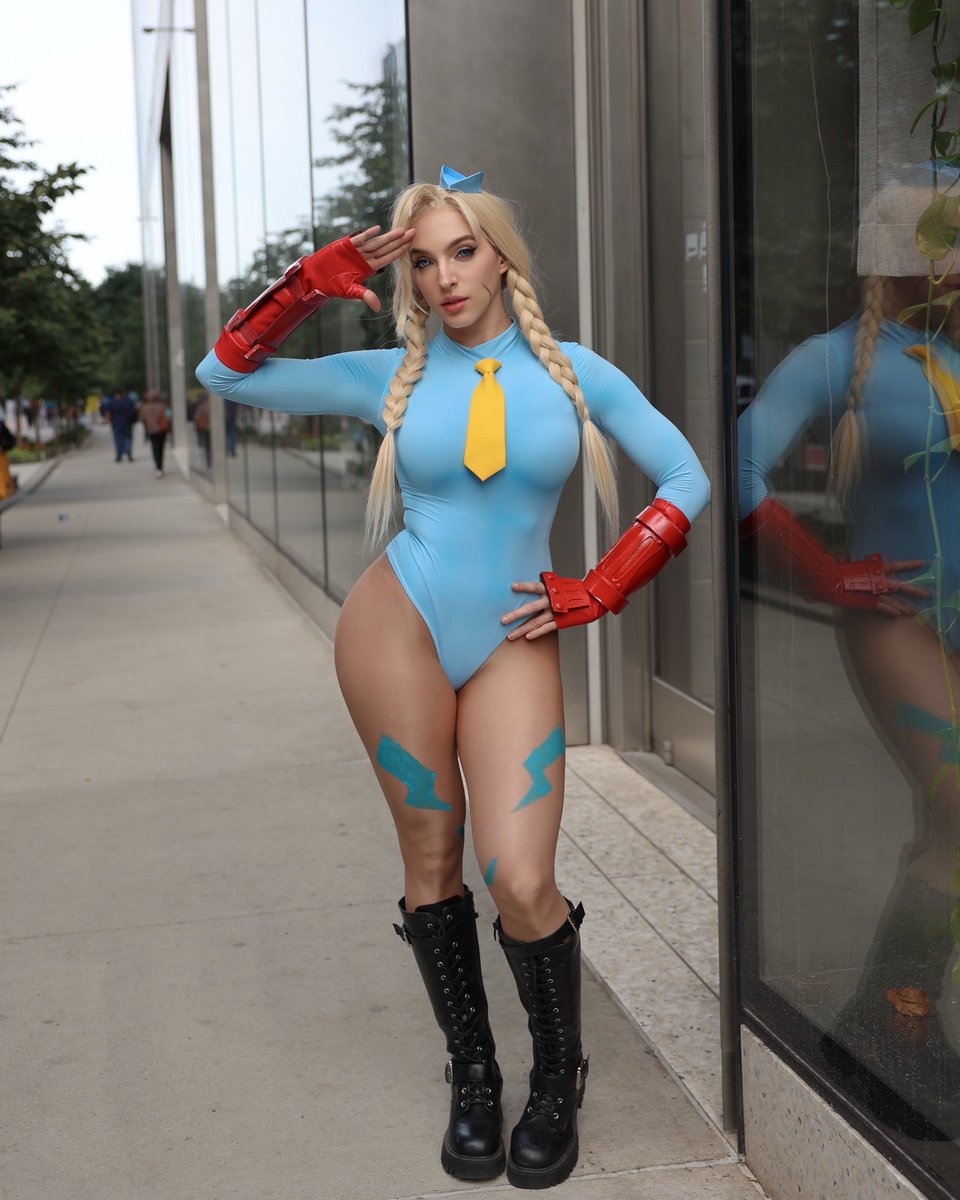 missbrisolo's tweet photo. Cammy White in NYC 🩵🥊 #streetfighter https://t.co/5RjRsrA6XF