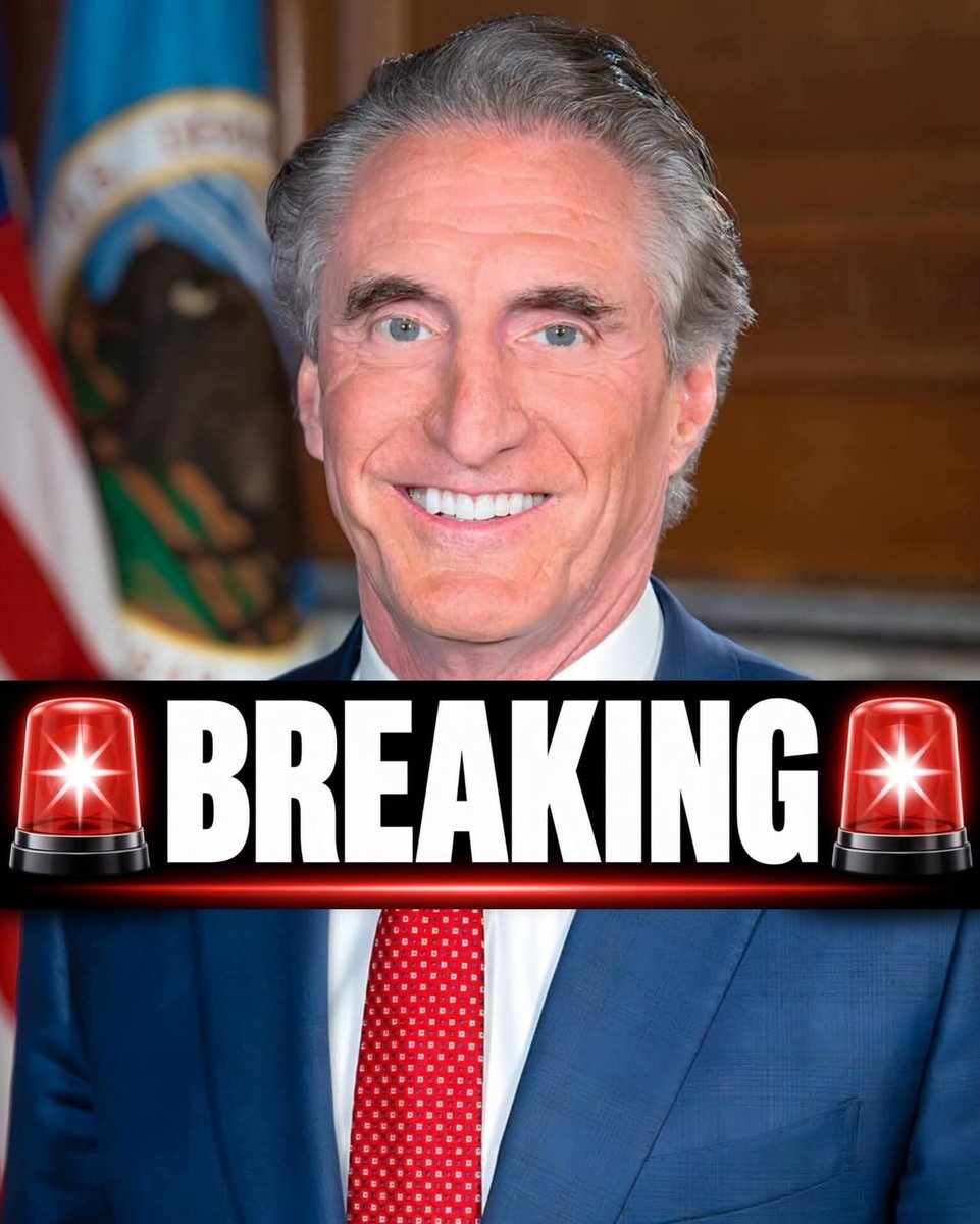 Emmaiid11's tweet photo. 🚨BREAKING: Secretary of the Interior Doug Burgum says that under Trump’s leadership, crews fixed all 48 monuments, restored 22 fountains, and eliminated over 1,000 graffiti sites across the city.

Burgum said President Trump set out to make D.C. safe and beautiful again  and he has delivered.

Is this what you voted for?🇺🇸