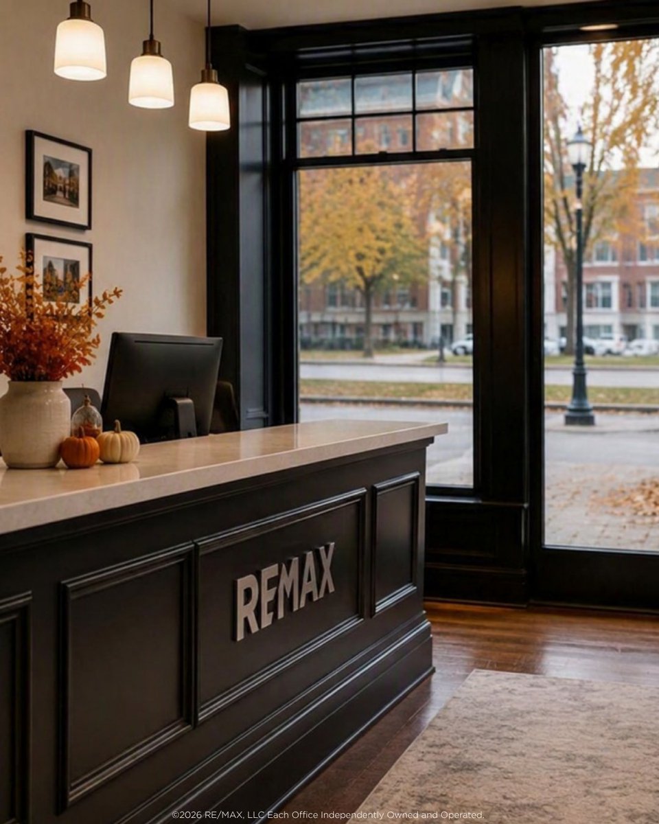 remax tweet picture