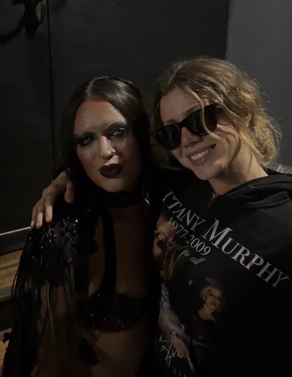 centralabusadas's tweet photo. 🚨 Katy da Voz ao lado de Slayyyter! https://t.co/aRnwaJdICx