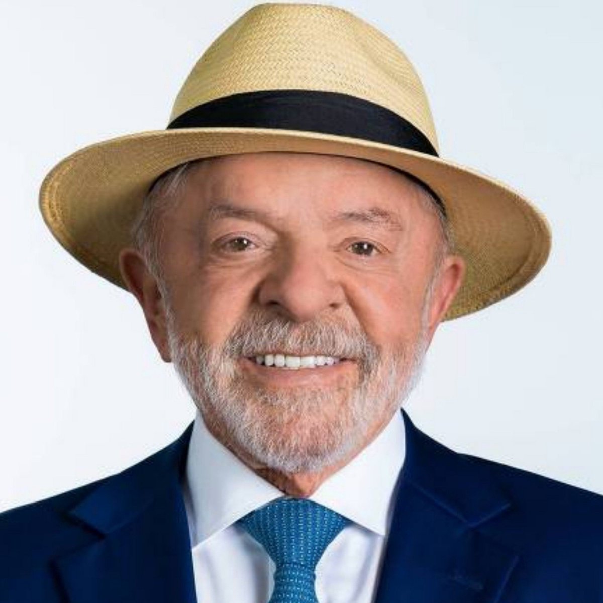 updatecharts's tweet photo. 🚨 Ricardo Villas Bôas diz que NÃO vê IRREGULARIDADES no canal “Exército do Lula” e dá prazo de CINCO DIAS para que a campanha de Flávio Bolsonaro aponte quais são as irregularidades do canal. https://t.co/aFbk6MlgfH