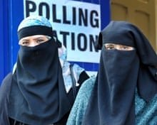 TRobinsonNewEra's tweet photo. The newly installed UK Prime Minister Andy Burnham rushes to axe photo ID checks at elections.

But is pressing ahead simultaneously to make it compulsory that you show ID to use social media. 

He's planning an early rigged election yet doesn't want you pointed it out online. https://t.co/D1aMu0OzbV