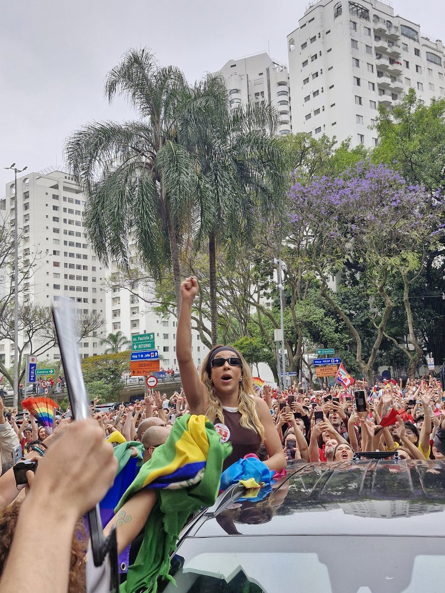 khaliliv_'s tweet photo. essas fotos mereciam ser eternizadas nos livros de história #LULANAPAULISTA https://t.co/C1CCgmFzgm