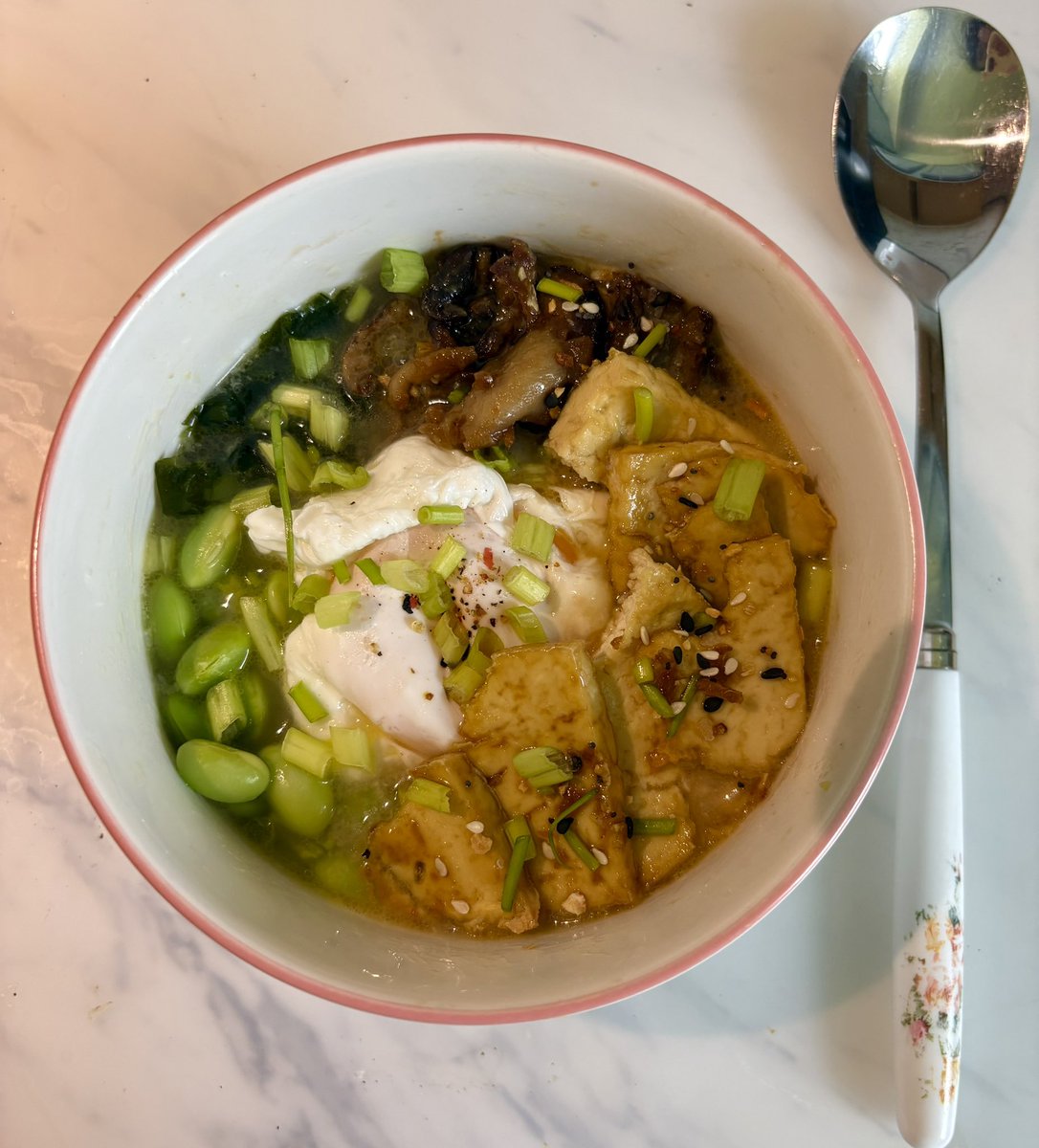 iamverytiredrn2's tweet photo. Miso ginger soup , rice, baked tofu with ginger soy glaze,edamame, mixed mushrooms ,seaweed and a poached egg https://t.co/WGpjmSDgfI