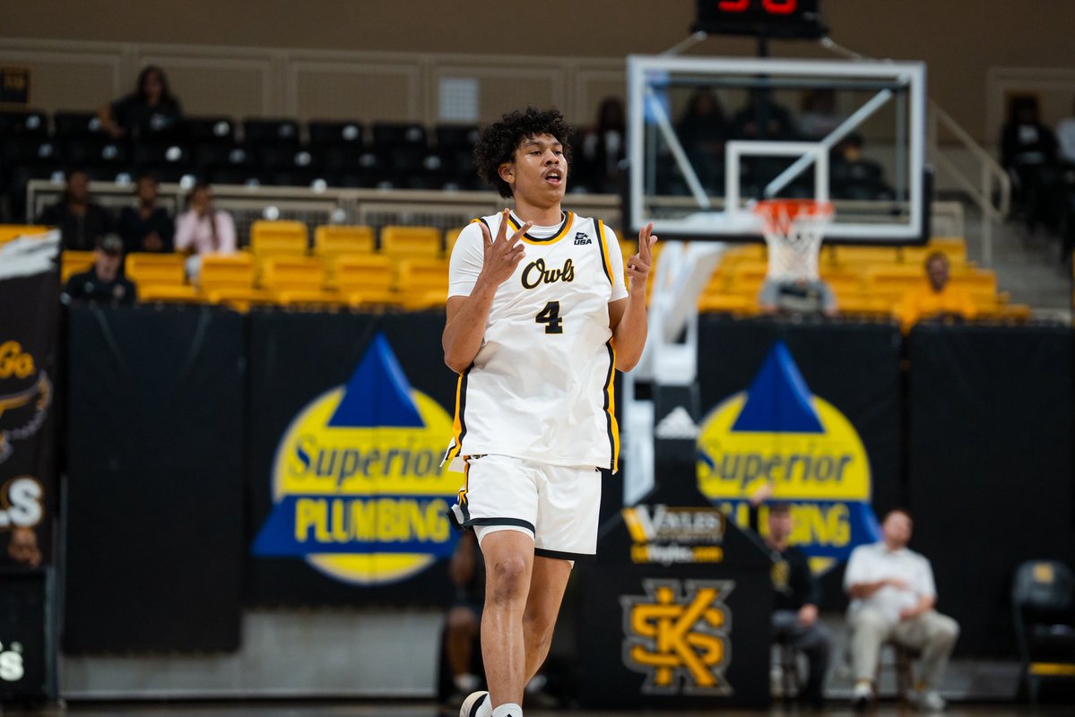 KSUOWLSMBB's tweet photo. That’s a Wrap ✅

Kris led the way with 15 points on 100% shooting while Kyler had 14 points and 6 rebounds off the bench

#SOLID | #HootyHoo 🦉🏀 https://t.co/MYd1fCVMNI