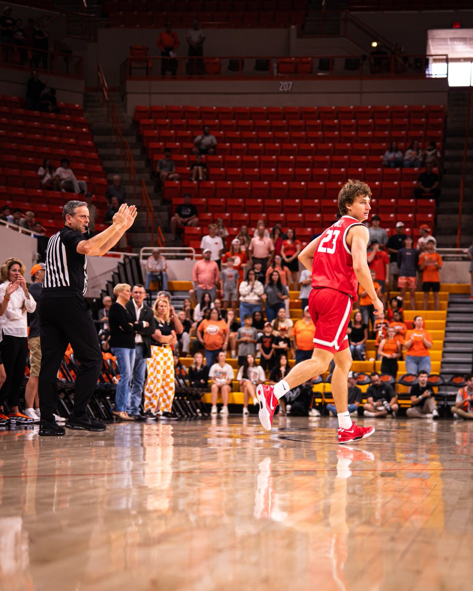 UNMLoboMBB's tweet photo. 📷 First half pics! #GoLobos https://t.co/T2KjDK6cRs