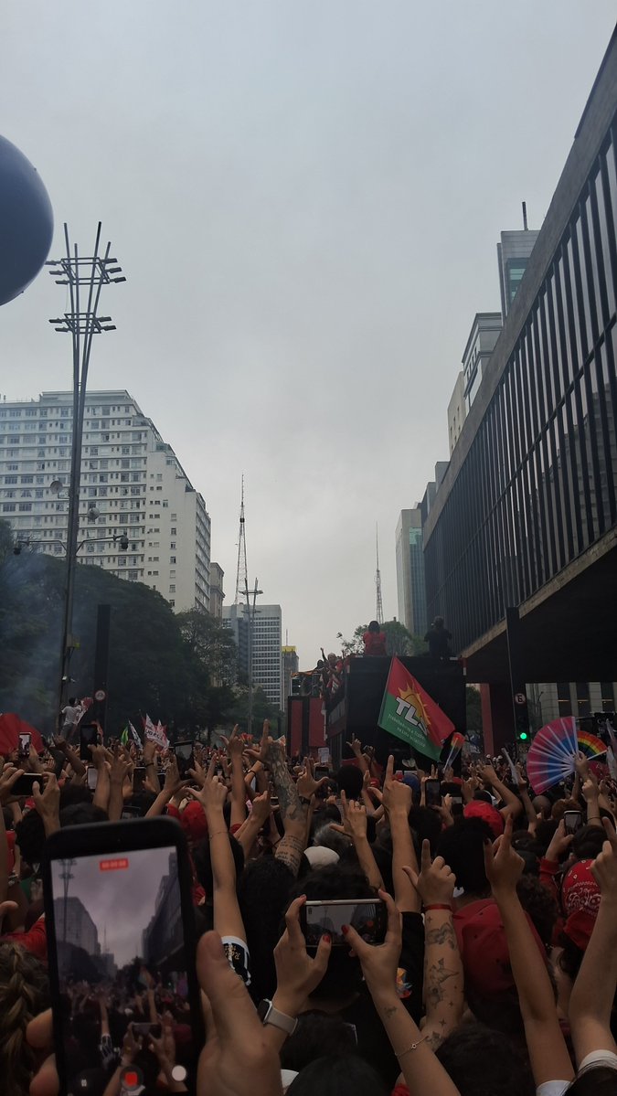 MarxCorinthian0's tweet photo. Imagina não estar ao lado do espírito do tempo Luís Inácio LULA da Silva https://t.co/KjHajja81l