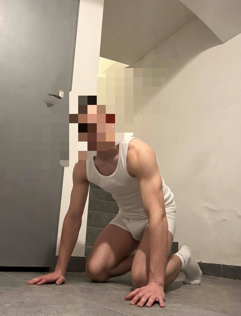 owijab's tweet photo. Jestem gotowy na twoje rozkazy 😈
Priv 
#twink #bottom #gay #sex #domination #alpha #polish #Polska  #femdom #master #cashmaster #alpha #paypig #foot #fetish #domination #footfetish #Blik #dojenie #kod 
#gay #straight #hot #dick #bigdick #nudes #gayporn  #str8bait #straightbaited #str8 #bait #horny #straightboys #straightguys #straightboy #straightsbaited #baited #baitedboys #straightbait #freebaits