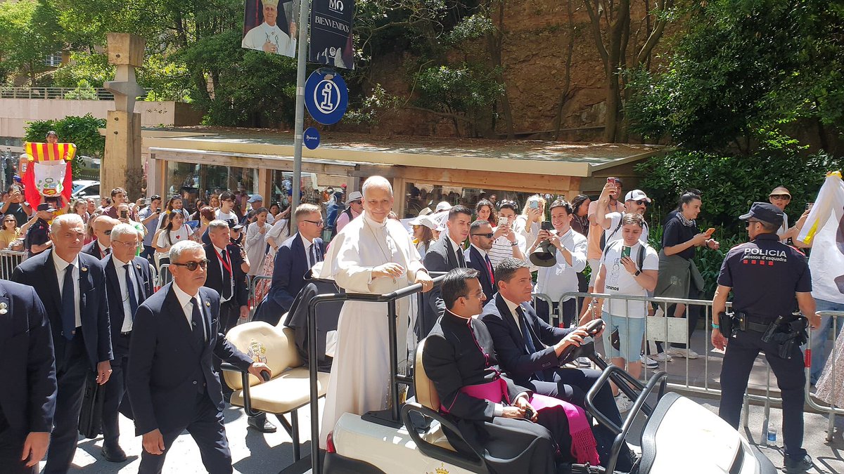 Vocemundi's tweet photo. Pope Leo XIV says he will undergo surgery to remove early-stage lung nodule

#World #News https://t.co/Dp8UOdfPFG