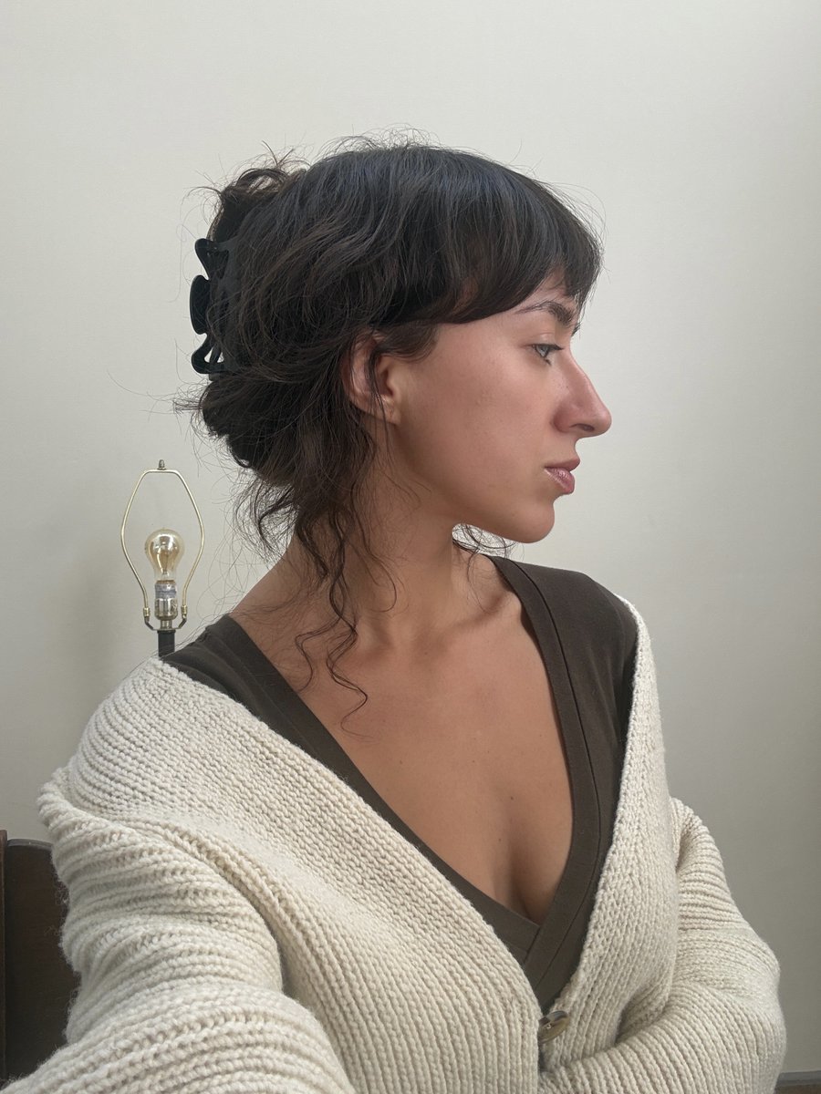 bronzeageshawty's tweet photo. I got a haircut that looks way too lesbian from the front https://t.co/QYenPbAJP1