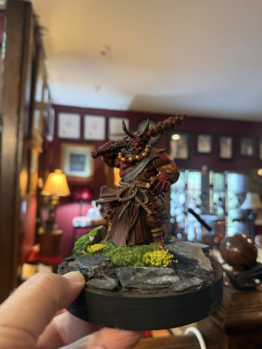 RealGDT's tweet photo. Sunday model painting.  Figurita del Domingo. https://t.co/C22cOAVB7v