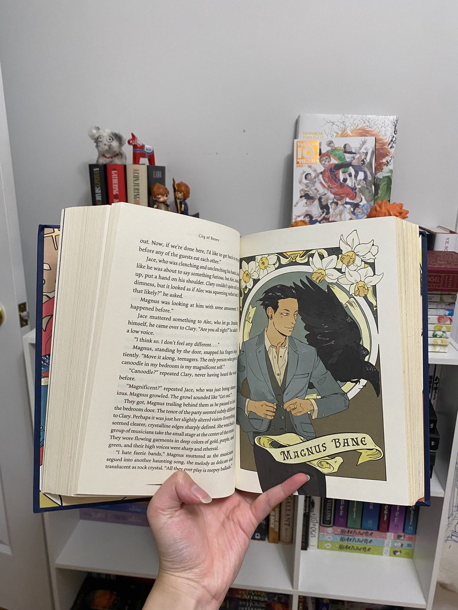 valesvictors's tweet photo. Found this at my local used bookstore the other week 😗 https://t.co/oDCrYv20fz