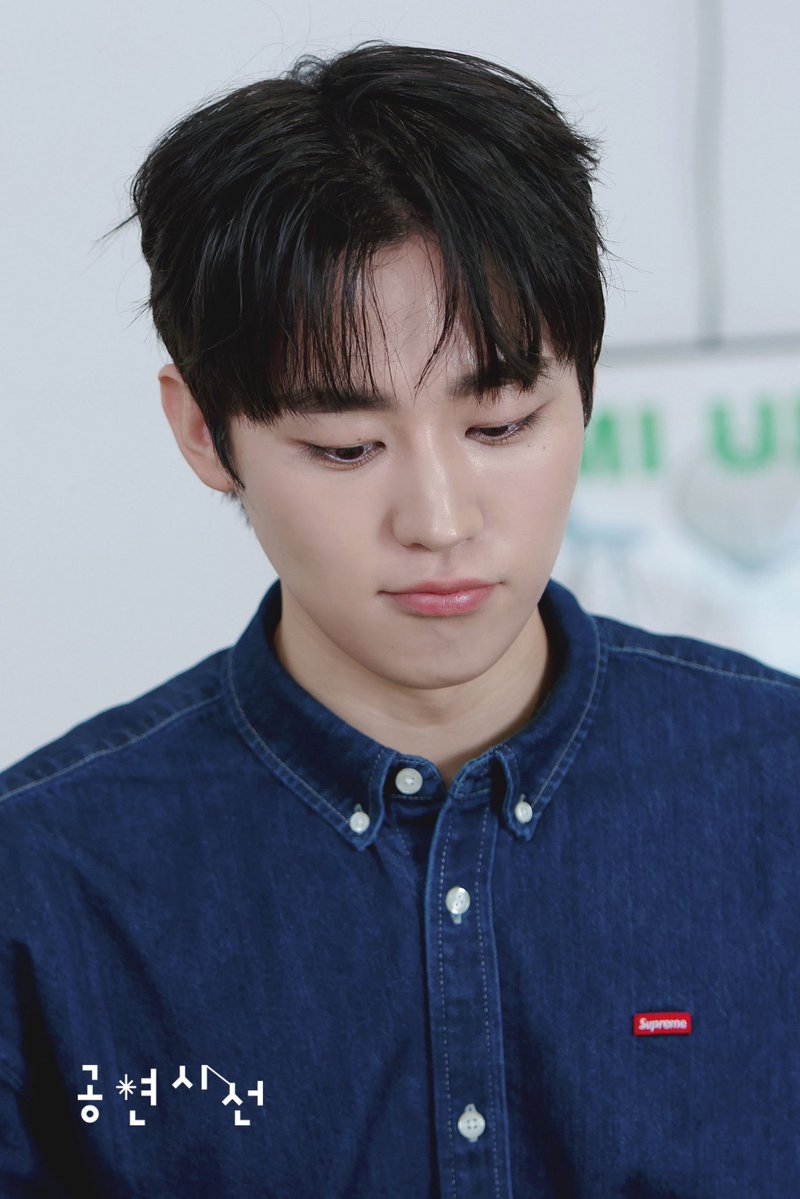 rokstar7777's tweet photo. 아 어떤 남자아이 긔여운거봐라,,,
수준이 다르다 https://t.co/MYtgi024zk