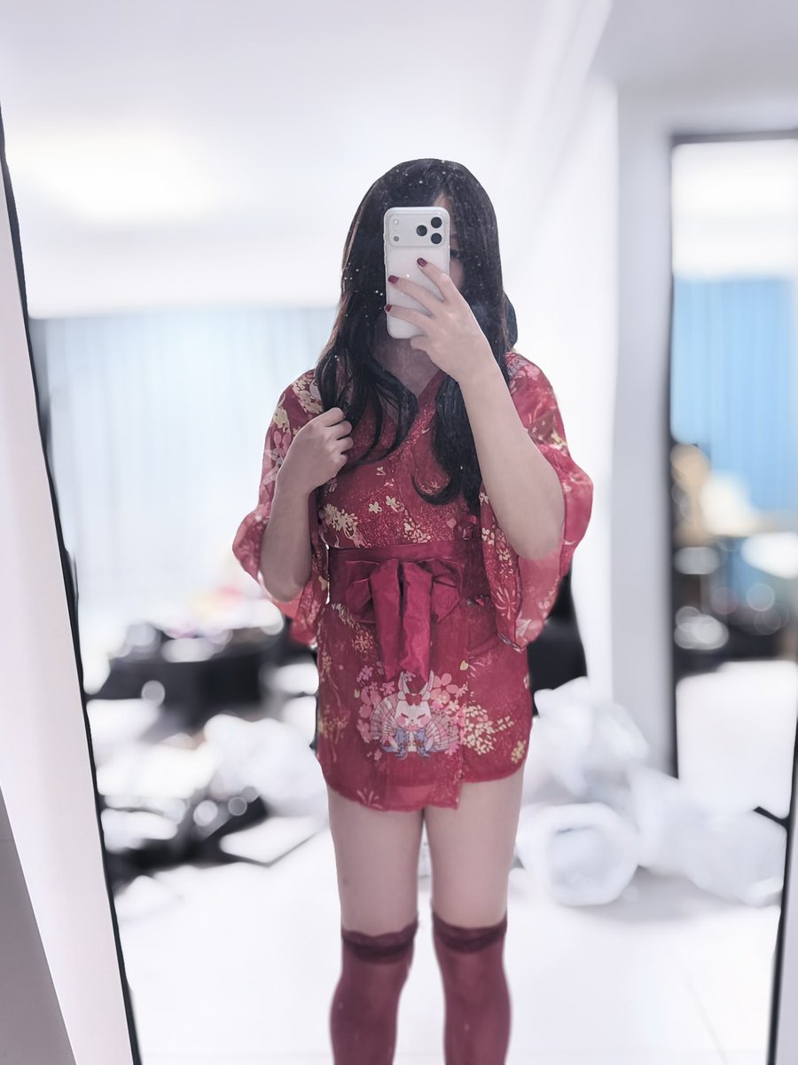 JellyInKitty's tweet photo. 提下鞋不小心把仙女棒露出来了呢 https://t.co/qOSdyJaDhE