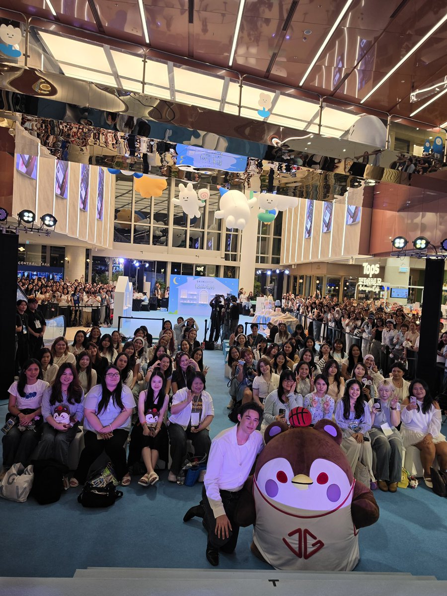 guinzly__gmmtv's tweet photo. Scrub-a-dub-dub 🧴✨
#SkinEditorFMFxGawinGuinzly
#GUINZLY @gawincaskey https://t.co/S3GdeCg9Tr