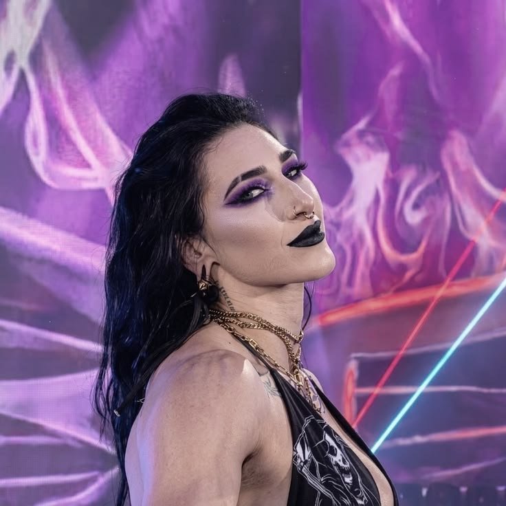 MonbebeUnhinged's tweet photo. HAPPY BIRTHDAY MAMI🖤🖤🖤 I HOPE EVERY WISH YOU MAKE COMES TRUE🥺🖤🖤 https://t.co/Wuee7LrslN