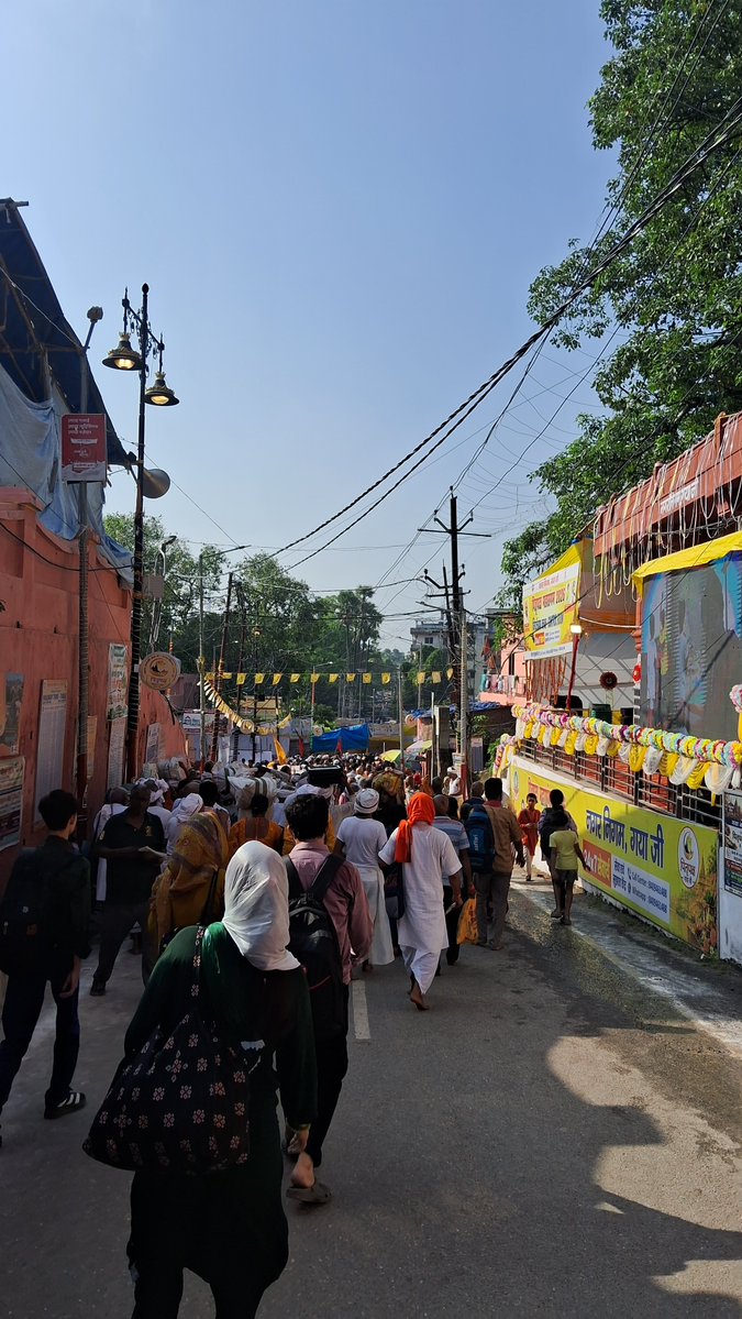 _antaryami's tweet photo. Some places touch your soul with their spirituality; some people win your heart with their service. Gaya gave me both. @officecmbihar @bihar_police @gaya_dm @samrat4bjp https://t.co/OaEB9bjD9d