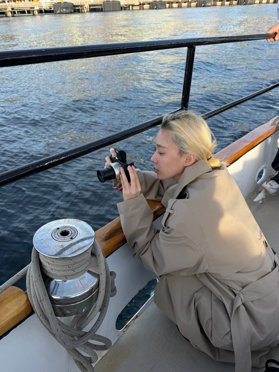 minwjong's tweet photo. harbor light  

camera raised to catch the waves,  
soft gaze toward distant towers —  
quiet moments drifting on open water 🌊✨  

where every frame feels like a gentle story. https://t.co/ZjaSdncV2w