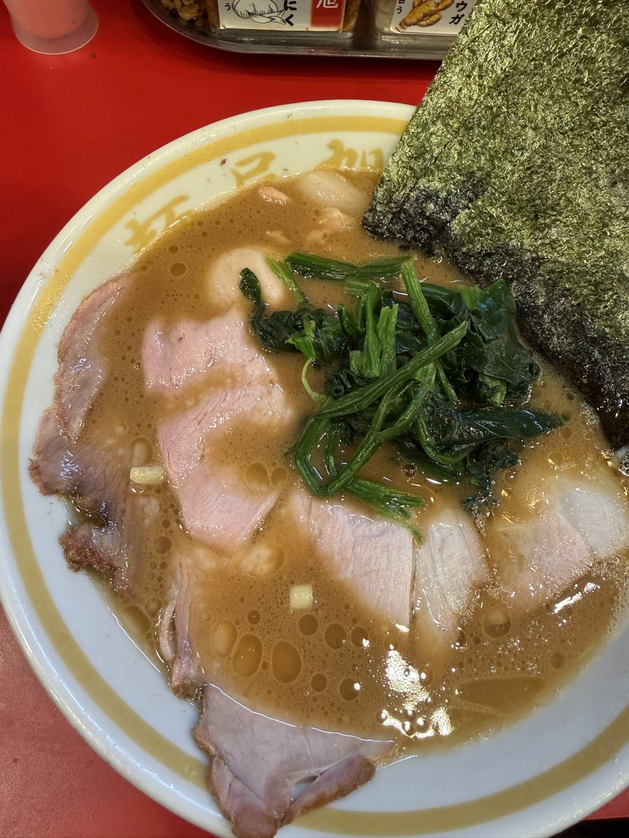 jagariko226's tweet photo. 連日の🍜はやばいと知ってるけど
それでも負け戦の後は🍜しかないのよ。

あーー
一年終わってしまったので
冬眠するしかありません🧸

#商人ラーメン部 https://t.co/MbFTdqOWyw
