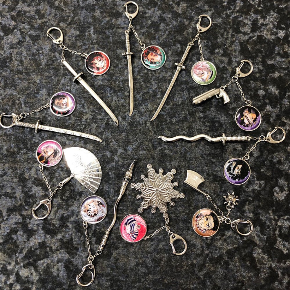 cccccccccc__k's tweet photo. 【交換・譲渡】鬼滅の刃 コレクションチャーム ビッグ　第2弾 ジャンプショップ

譲) 炭治郎 小芭内 無惨 縁壱
求) 定価+送料 ＞ 固ツイ ＞異種(原作絵) 不死川兄弟

郵送希望
検索からのお声かけ大歓迎 https://t.co/ubHu0rrRk0