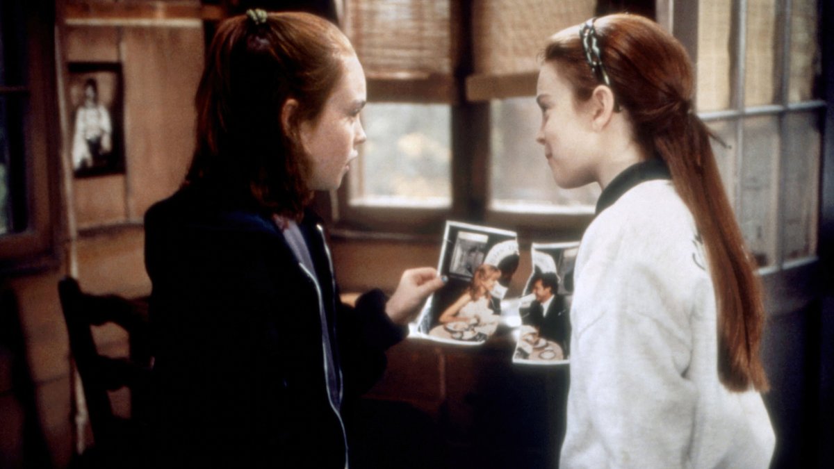 brendaforeverES's tweet photo. Annie y Hallie Parker cumplen hoy 40 años https://t.co/PmmTklcYeV