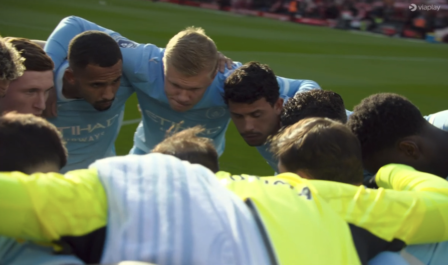 TouchlineX's tweet photo. 📸 - Manchester City players are gathering.

They need to stick together through these very difficult times. https://t.co/LITvyoyGhj