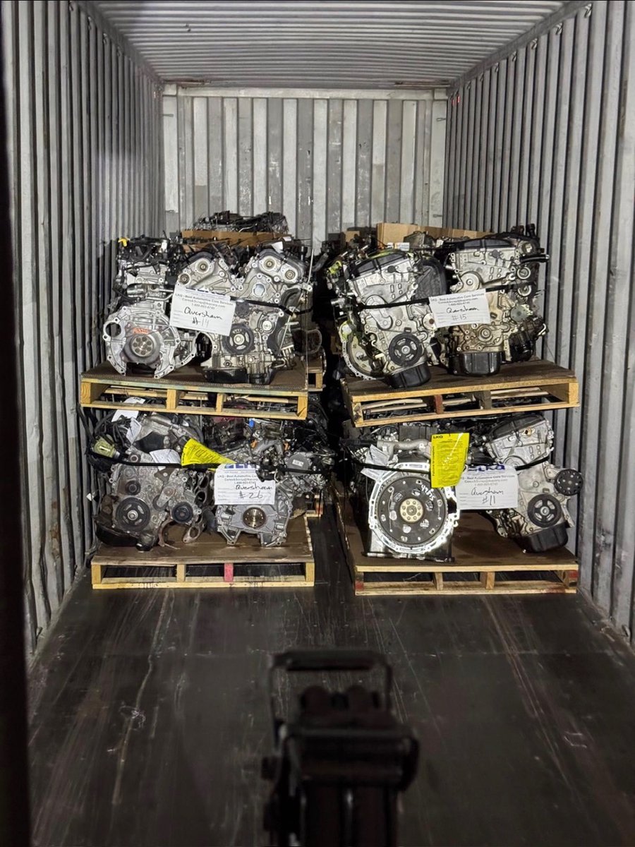 shan3700's tweet photo. 🚢 Houston, Texas 🇺🇸 ➡️ Dubai, UAE 🇦🇪

Another container of quality used engines &amp; transmissions being loaded for export!

⚙️ Reliable Sourcing | Wholesale Trading | Global Shipping
Qureshan General Trading LLC 🌍
#Houston #Dubai #UsedEngines #AutoParts #ImportExport https://t.co/DrXb8GA1qX