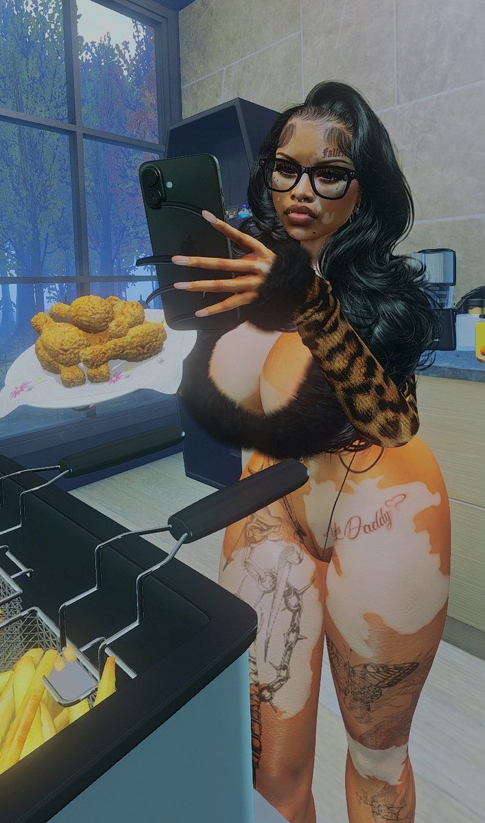 kwnbrat's tweet photo. woke up starving, let’s fix that  🥴😋

#secondlife #sl https://t.co/ijcwRTQ9yq