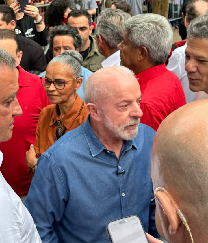 poptime's tweet photo. 🚨⭐ URGENTE: Presidente Lula chegou à Avenida Paulista e tem o objetivo de realizar hoje um dos MAIORES atos políticos da HISTÓRIA de sua campanha. https://t.co/Rk4MY4UPLg