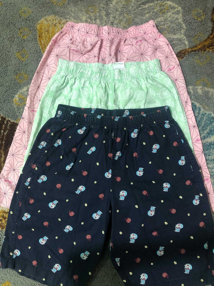 zai84774's tweet photo. Hallo gais aku jual celana preloved, yang mau tanya tanya boleh DM ya 🙌 https://t.co/v4Req6mWT3