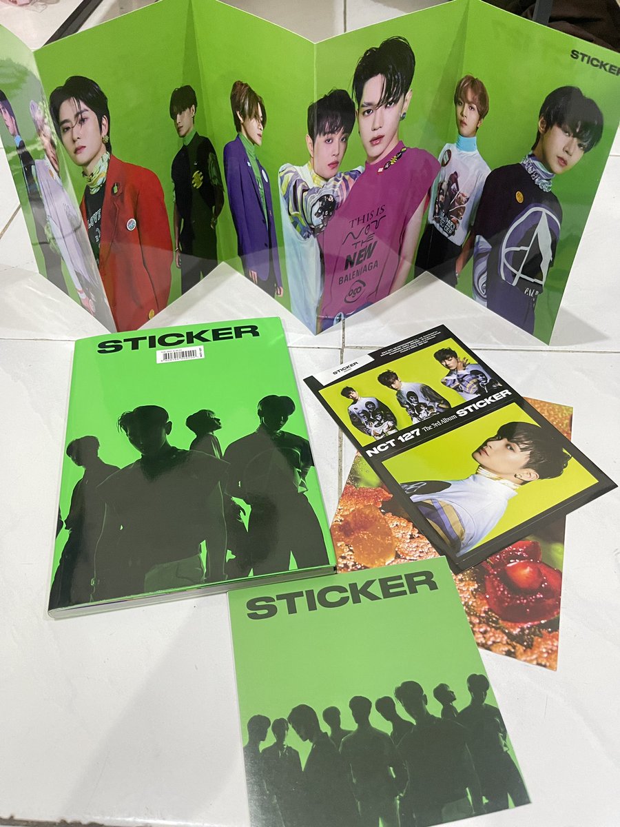 ruzzerdee's tweet photo. Want To Sell / WTS 
album only NCT 127
all 30k💗 dm bisa oren yaa
nct nct127 taeyong johnny jaehyun https://t.co/ZD07mZtHwZ