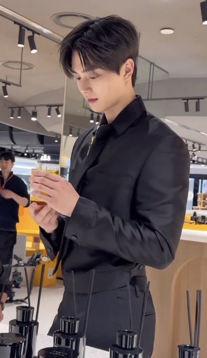 Only_youth_'s tweet photo. 남자 폰카 수준 https://t.co/yXbEmSY9HX