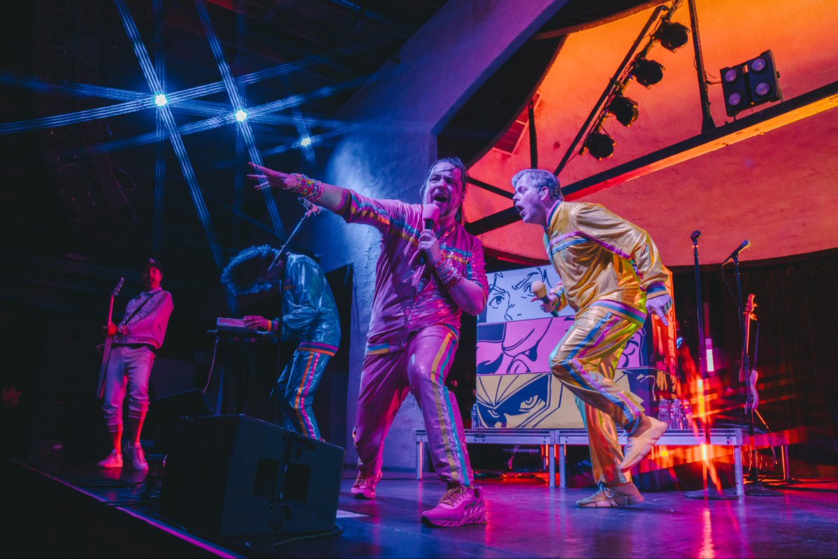 starbomb's tweet photo. We had an unforgettable time on our very first Starbomb tour!!!! Tulsa, you were an epic last show!! We can’t thank you all enough for making tour so magical, YOU’RE THE BEST. https://t.co/vFjgvUS0ZM