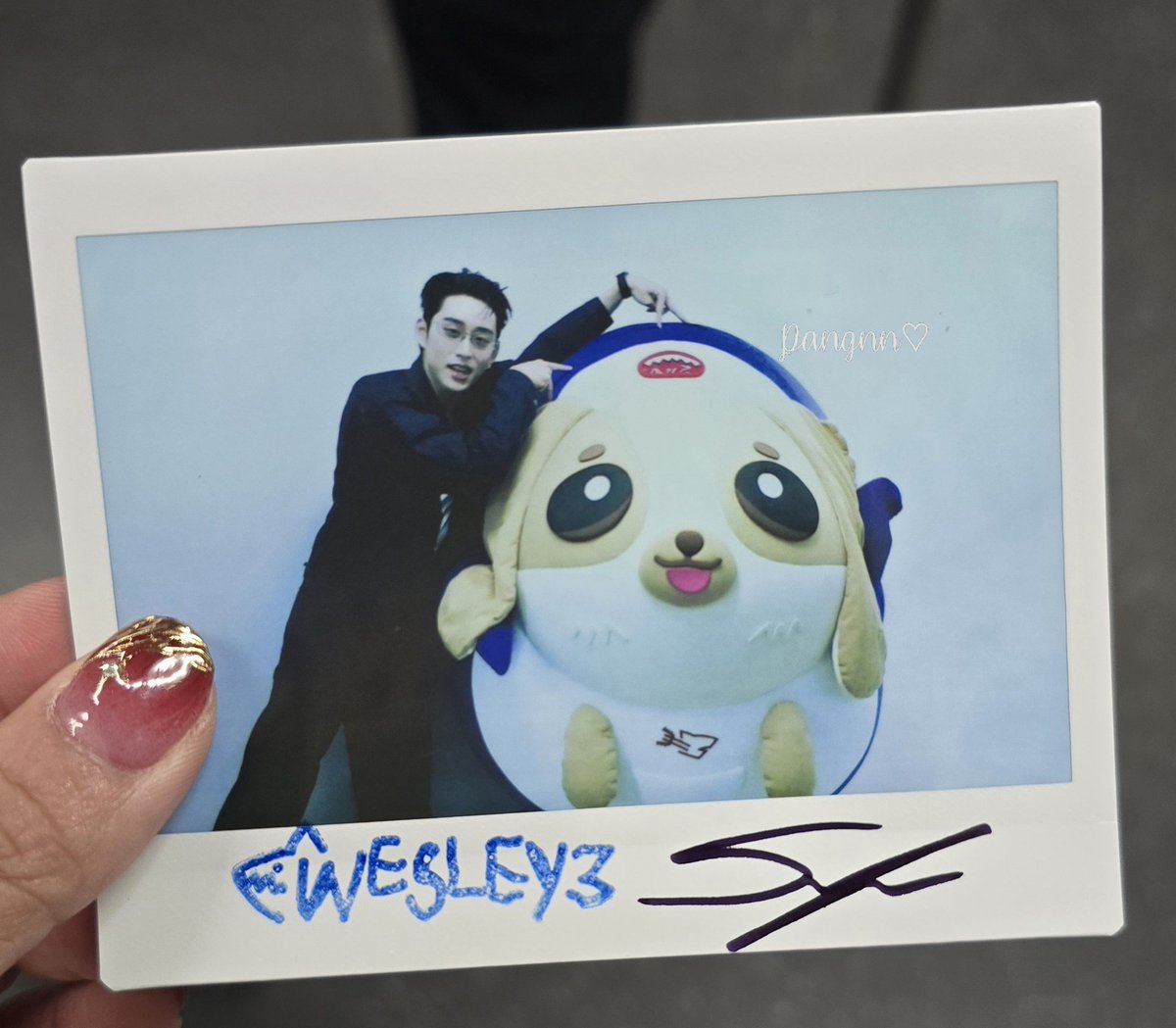 _Pangnn's tweet photo. น้อนมีลายเซนแร้วหยอออ

EST WESLEY GLOW TOGETHER  
#SkinEditorFMFxEstWesley https://t.co/EgGOUvkKHS