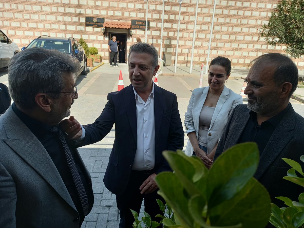 bursachpil's tweet photo. 📍 Çataltepe esnafımızın yanındayız! Sorunları çözülene, mağduriyetler giderilene kadar mücadelemizi sürdüreceğiz.

#CHP #Bursa #Çataltepe #ÇATSANDER https://t.co/8Vg0Hi3eTU