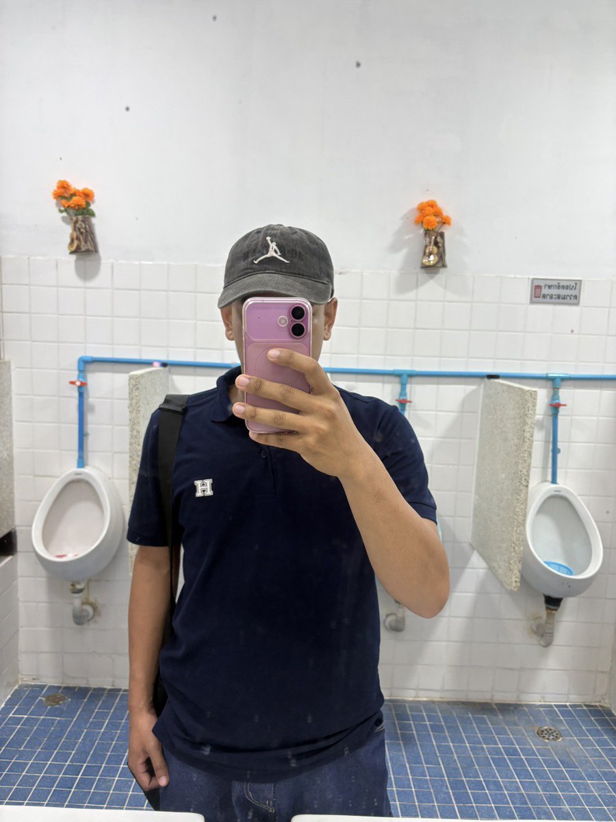 phiphkh1177962's tweet photo. ไปไหนดีครับ #สัตหีบ https://t.co/ilafjE6hqc